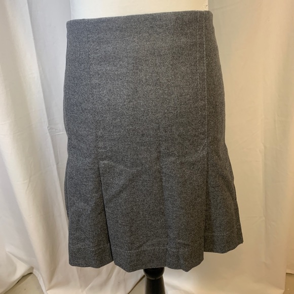 Gap Skirt from Recycled Wool! - Picture 5 of 8
